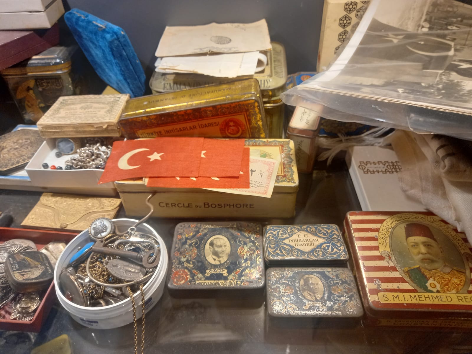 Tarihî Kutular ve Efemera